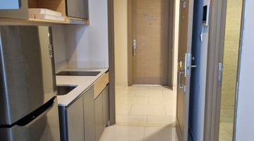 Gambar 1 Apartemen Taman Anggrek Residence Furnished lantai 8