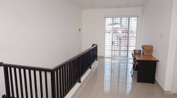 Gambar 2 Rumah 3,5 Lantai Dijual Semi Furnished Siap Huni Full Renovasi di STS Sunter