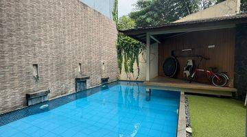 Gambar 5 Rumah Hoek dengan Kolam Renang di Kebayoran Bintaro LA 5585