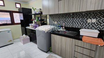 Gambar 3 rumah hook 262m2 full furnished area Citraland, Surabaya barat