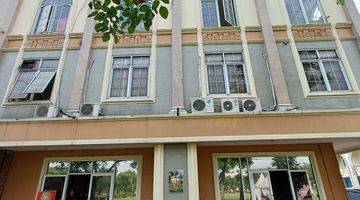 tampak depan dijual ruko paramount tematik hook