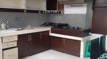 Gambar 3 Rumah Full Furnished Hadap Timur Di Taman Kopo Indah 3 Bandung