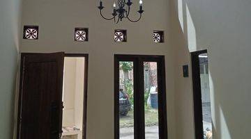 Gambar 1 Rumah Baru Semi Furnished SHM di Jl Kaliurang Km 10, Sleman