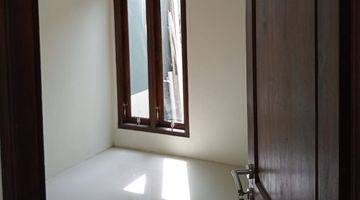 Gambar 2 Rumah Baru Semi Furnished SHM di Jl Kaliurang Km 10, Sleman