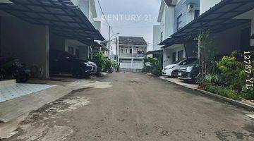 Gambar 5 DIJUAL RUMAH 2 LANTAI Dlm Cluster Di Pondok Aren FULL FURNISHED