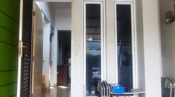 Gambar 5 Rumah 1 1/2 lantai di komplek regensi melati mas 2