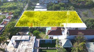 Gambar 4 Dijual Tanah 2000m2 Area Premium Jalan Dewi Sri Kuta 