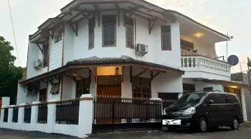 Gambar 2 Rumah dijual 2Lantai di komplek perumahan Jatiwaringin Asri