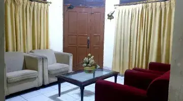 Gambar 5 Rumah dijual 2Lantai di komplek perumahan Jatiwaringin Asri