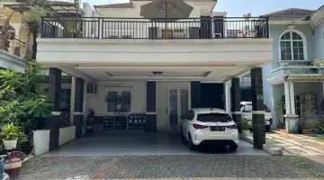 Gambar 1 Rumah dijual 2 lantai di komplek Kota Wisata