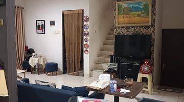 Gambar 2 Rumah dijual di Boulevard  Perumahan Kota Wisata Cibubur 