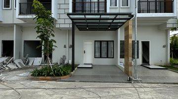tampak depan perumahan konsep singapura harga 1m