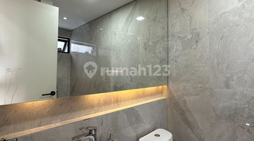 kamar mandi perumahan konsep singapura daerah ringroad