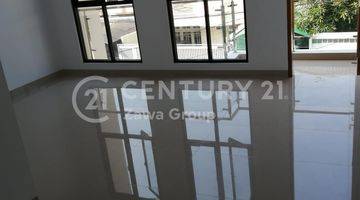 Gambar 2 Dijual Rumah Baru 3 Lantai Full Di Taman Ratu Jakarta Barat