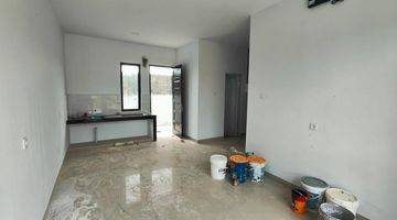 Gambar 2 Take Over Rumah 2 Lantai Di 
grand Mansion, Batam Center