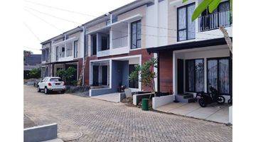 garasi/carport dijual rumah brand new 2