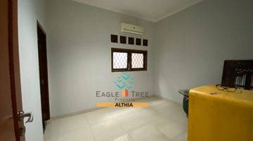 kamar tidur dijual rumah 1,5 lantai terawat
