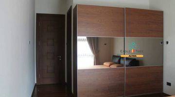 kamar tidur dijual rumah mewah 3 lantai