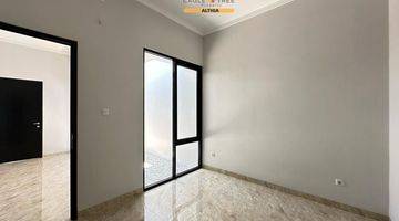 kamar tidur brand new house modern tropical