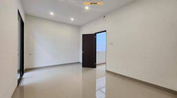 Gambar 3 Dijual Rumah Minimalis Modern 2 Lantai Siap Huni Di Bsd 