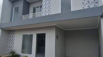 Gambar 1 Rumah 2 Lantai Design Minimalis Dekat Pasar Segar Graha Raya