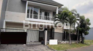 Gambar 1 RUMAH GRAHA FAMILI MEWAH LUAS MODERN MINIMALIS