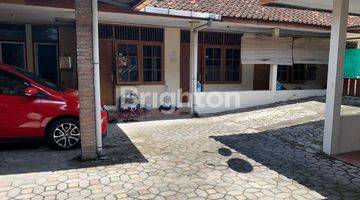 Gambar 3 RUMAH INDUK DAN KOST2AN AKTIF DLM RING ROAD DEKAT GEDUNG JEC