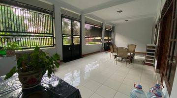 Gambar 5 Hunian Bagus Furnished Komlek Deplu Kreo Nego