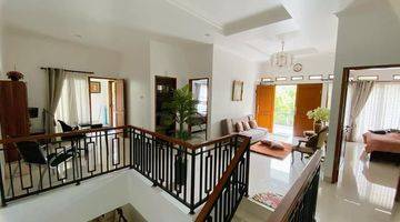 Gambar 2 Rumah Cantik Posisi Hook di Bintaro Sektor 9 Full Furnished SHM 