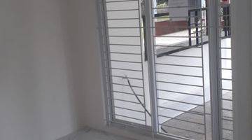 Gambar 1 Dijual Rumah Cantik Furnished 2 lantai Hook di Graha Raya Bintaro