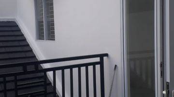 Gambar 2 Dijual Rumah Cantik Furnished 2 lantai Hook di Graha Raya Bintaro