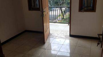 Gambar 2 Rumah Bagus Unfurnished SHM di Pasir Salam, Bandung