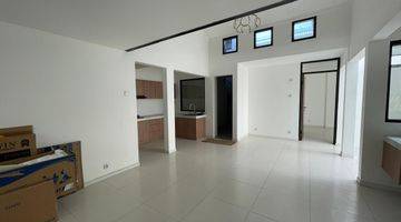 Gambar 5 Rumah Bagus Semi Furnished SHM di Kbp Tatar Wangsakerta , Bandung