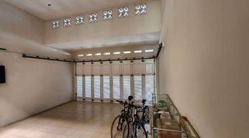 Gambar 4 Rumah Bagus Furnished SHM di Btd Kbp View Danau, Bandung