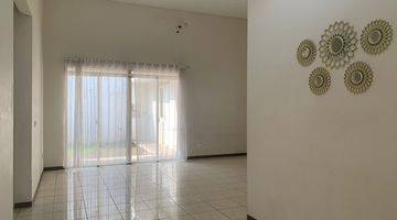 Gambar 1 Rumah Bagus Unfurnished SHM di Kbp Tatar Purbasari
, Bandung