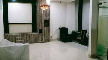 Gambar 4 Rumah 3 Lantai Bagus Semi Furnished Di Green Ville, Jakarta Barat