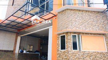 tampak depan guest house 4 lantai siap
