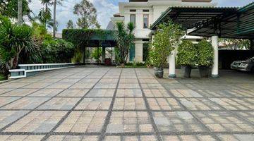 Gambar 1 For Sale Luxurious Tropical House Taman Luas di Antasari Cilandak