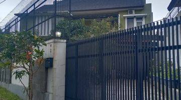 tampak depan jual cepat rumah nyaman setiabudi