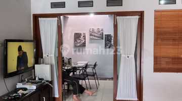 ruang tamu rumah cantik setra duta full