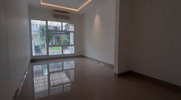 Gambar 1 Rumah siap huni di emerald town house sektor 9 bintaro jaya