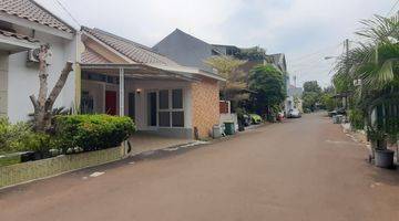 Gambar 1 Rumah Hadap Timur Dalam Cluster Dekat Masjid Di Pondok Aren Tangerang Selatan