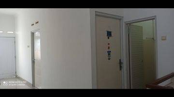 kamar tidur rumah siap huni 2 lantai