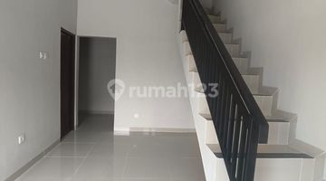 ruang makan rumah di jual 2 lantai