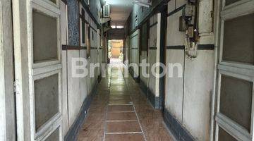 Gambar 4 Bangunan lama cocok untuk perkantoran, apartment ataupun hotel. Area commercial . Harga sangat Negotiable bagi yang serius