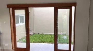 Gambar 2 Rumah Bagus Unfurnished SHM di Tubagus Ismail, Bandung