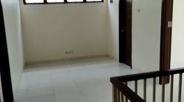 Gambar 4 Rumah Bagus Semi Furnished di Discovery ,bintaro Sektor 9