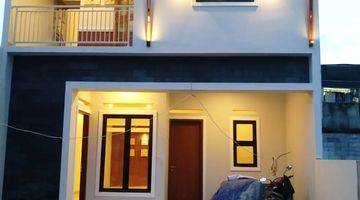 tampak depan rumah 2 lantai siap huni
