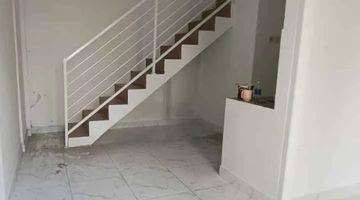 ruang makan rumah 2 lantai baru shm