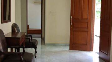 Gambar 5 Rumah Hook 3 Lantai Furnished di Pondok Indah, Jakarta Selatan